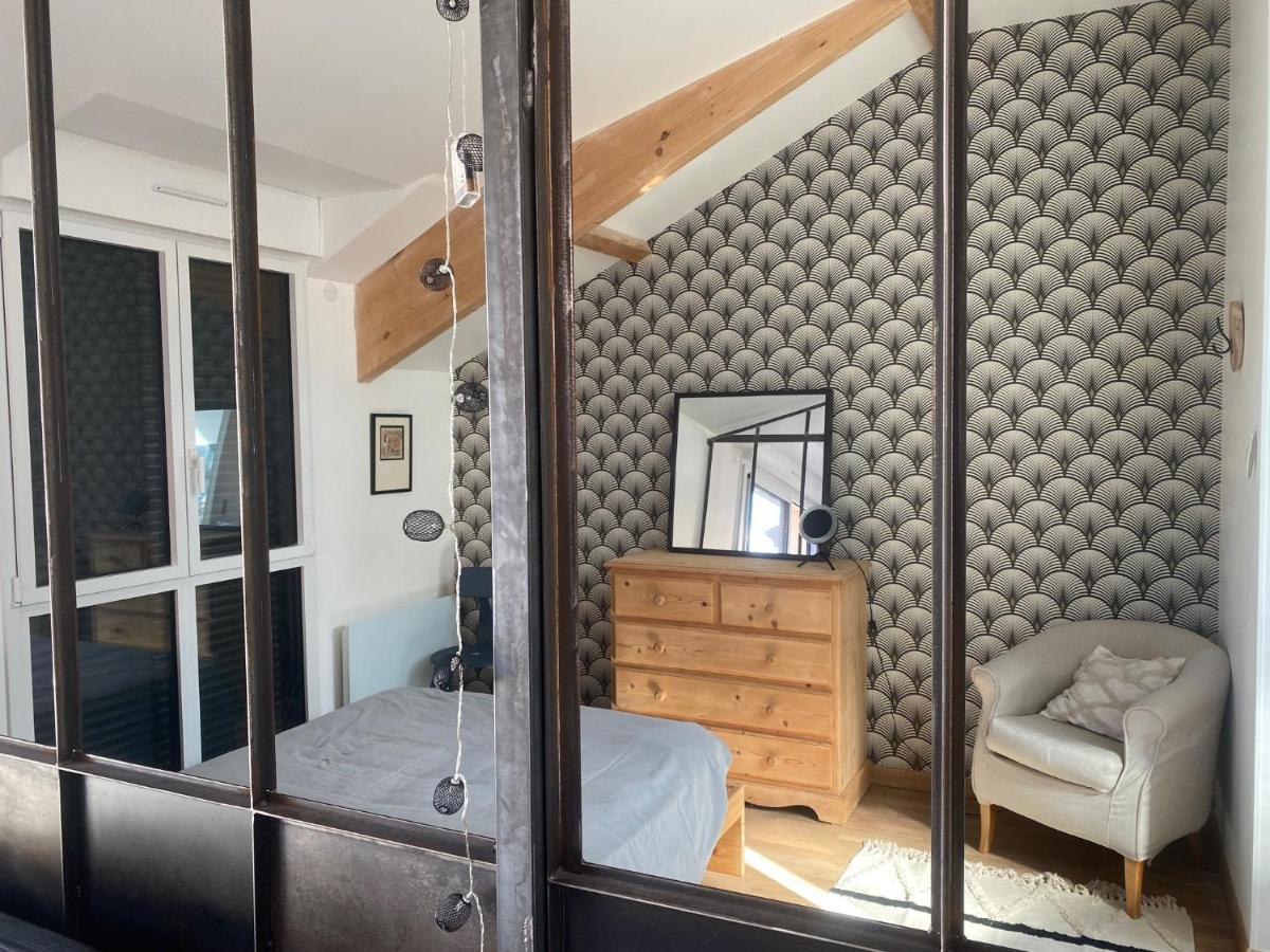 Ferienwohnung Loft Avec Terrasse Pour 4 Pers A 3Km Du Circuit Avec Garage Au Calme Le Mans Exterior foto