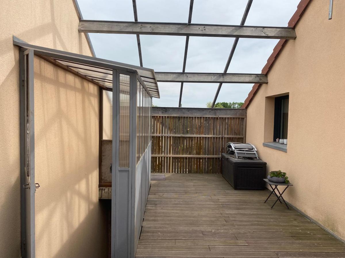 Ferienwohnung Loft Avec Terrasse Pour 4 Pers A 3Km Du Circuit Avec Garage Au Calme Le Mans Exterior foto